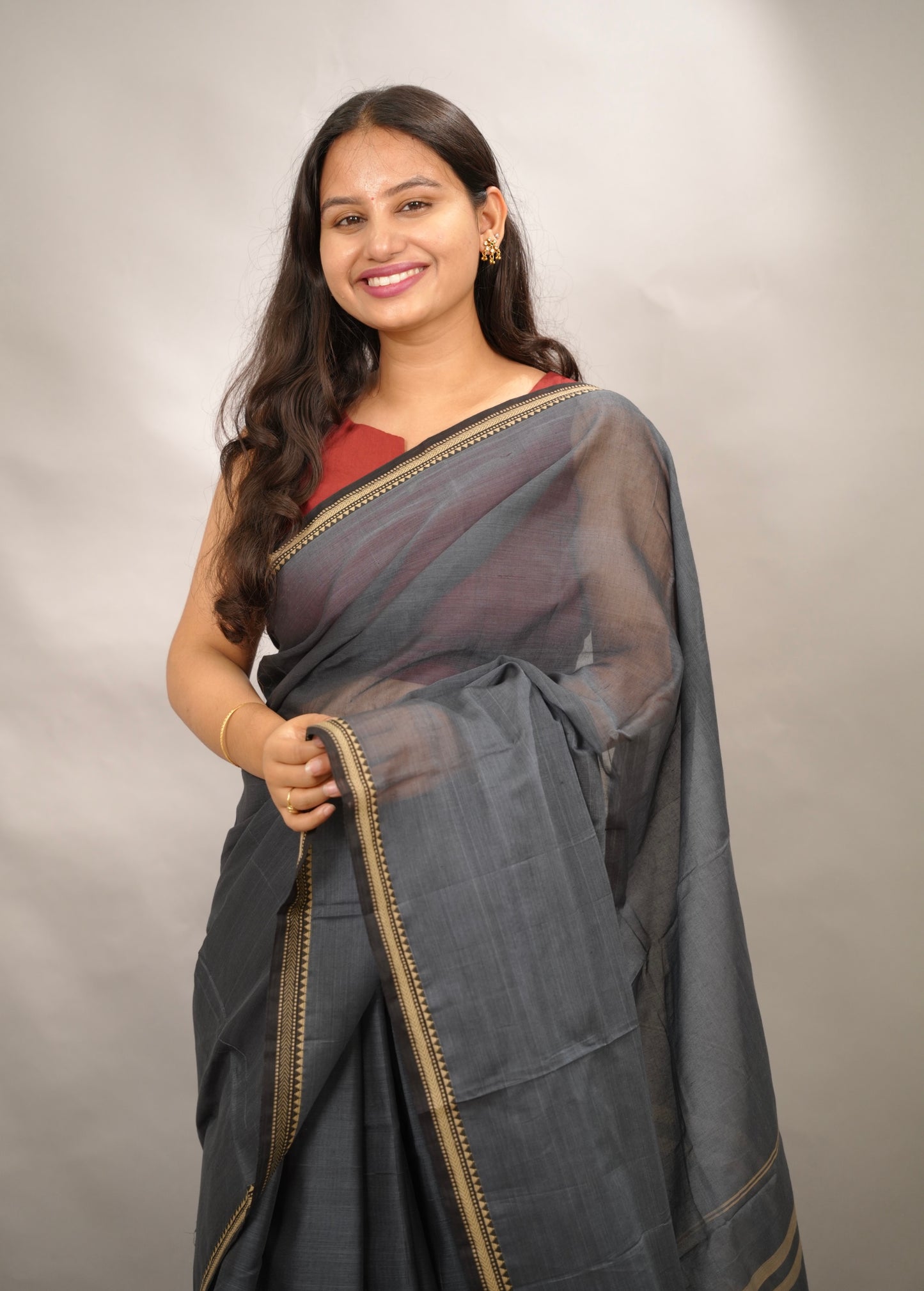 Elephant Grey Narayanpet Cotton Saree | Looms & Tassels