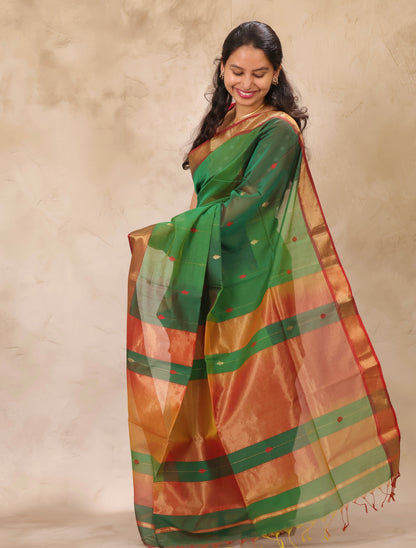 Green Dual Tone Handloom Maheswari Silk Cotton Sarees | Looms & Tassels