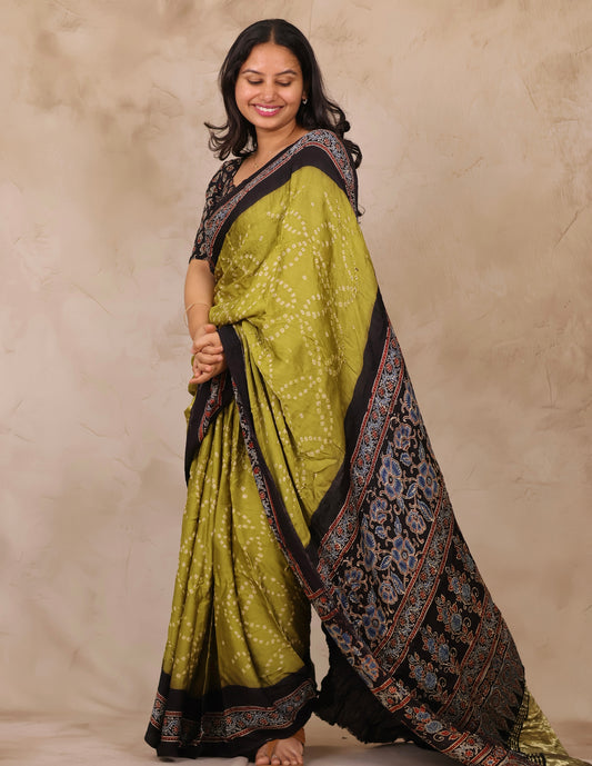 Lemon Green Hand Knotted Bandhej Arakh Modal Silk Saree with Lagdi Pallu | Looms & Tassels