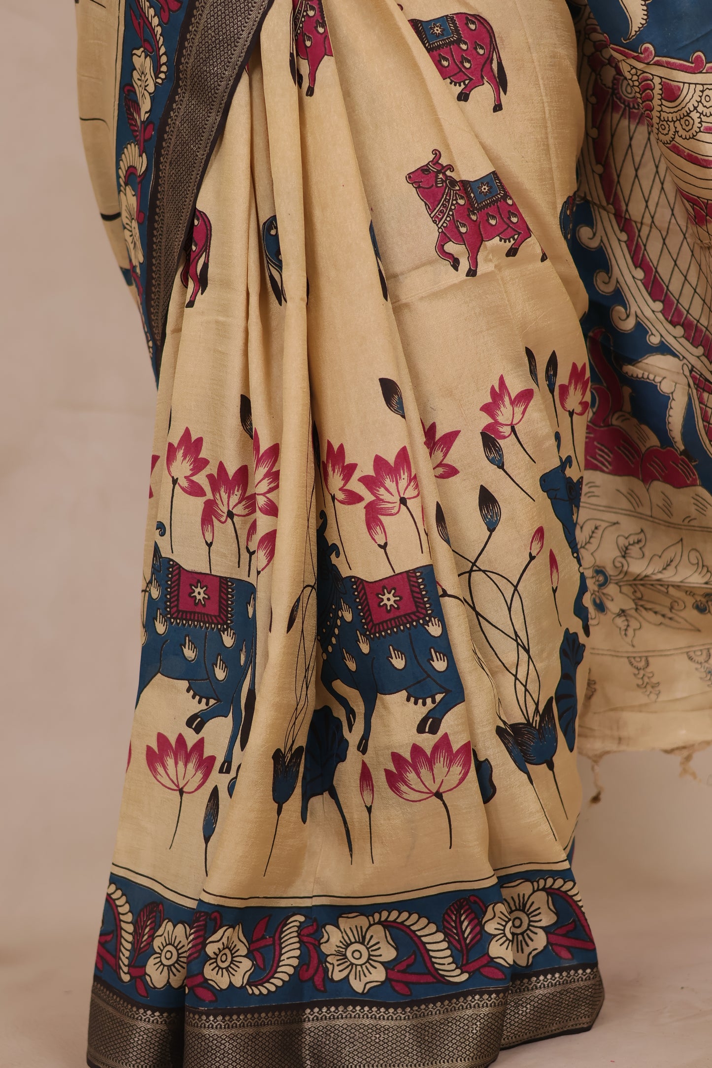 Cream Pichwai Design Kalamkari Nizam Border Chennur Silk Saree | Looms & Tassels