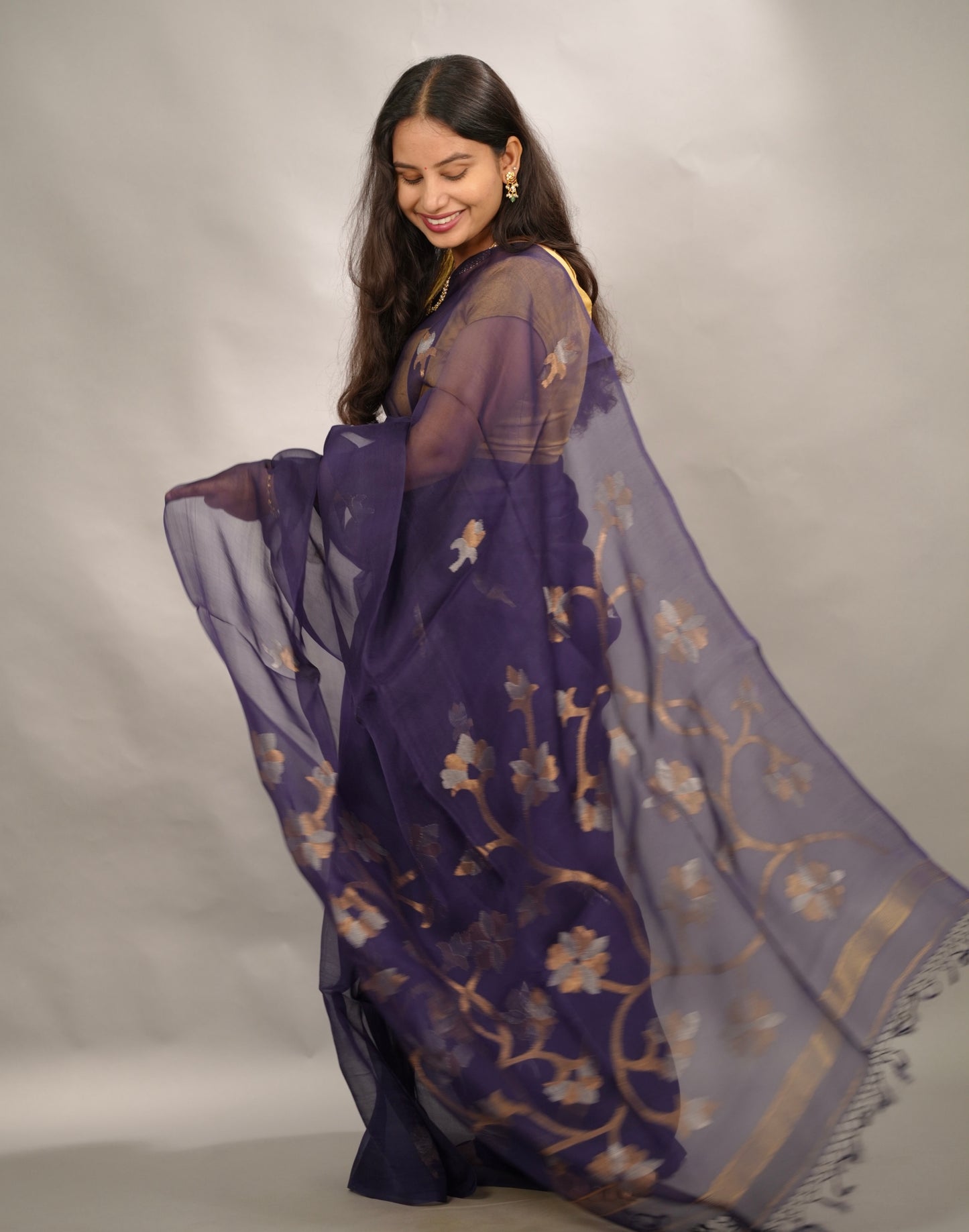 Blue Handloom Muslin Silk Saree With jamdhani weaving | Looms & Tassels