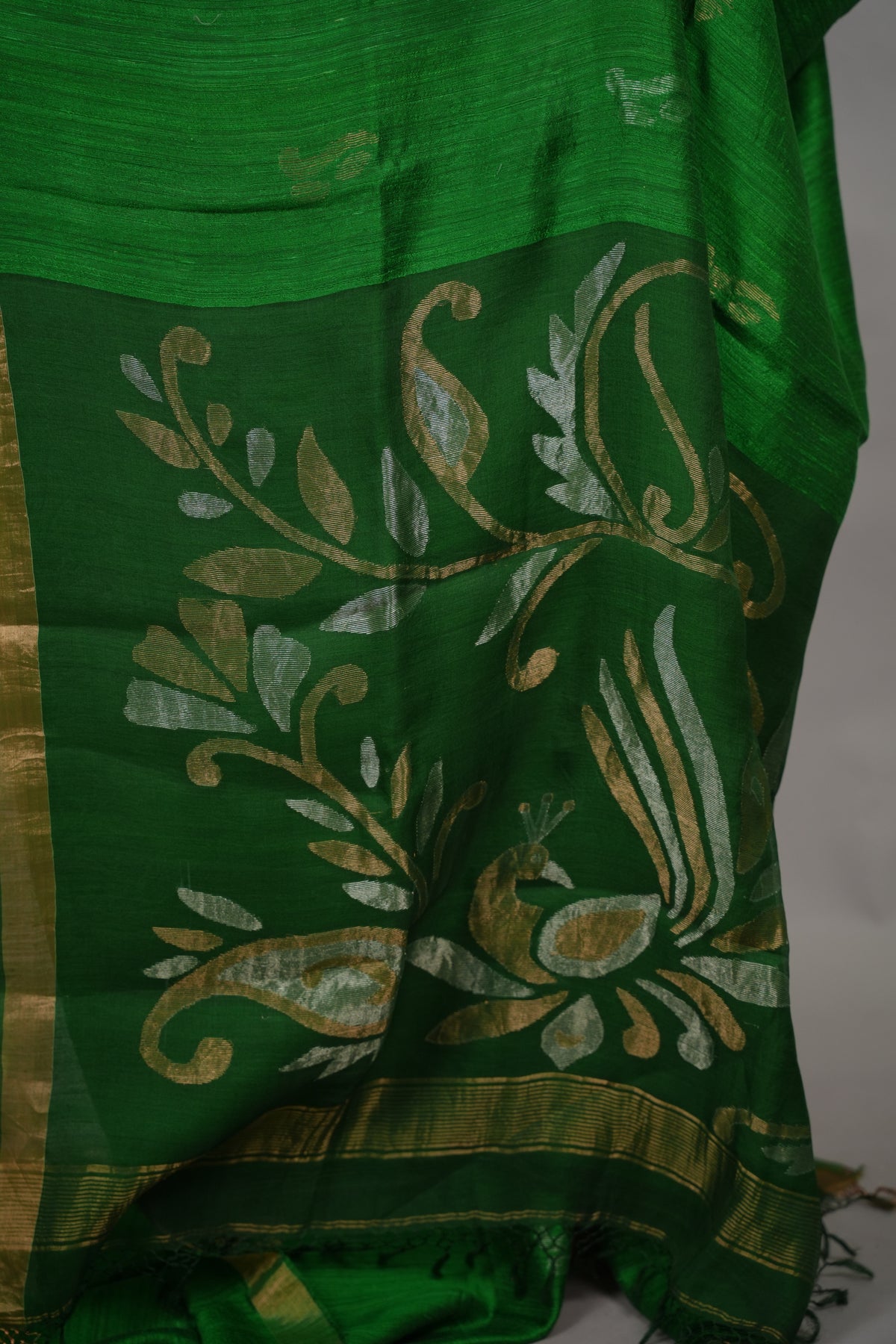 Green Handloom Jamdhani Pure Matka Silk Saree with Muslin Silk Pallu