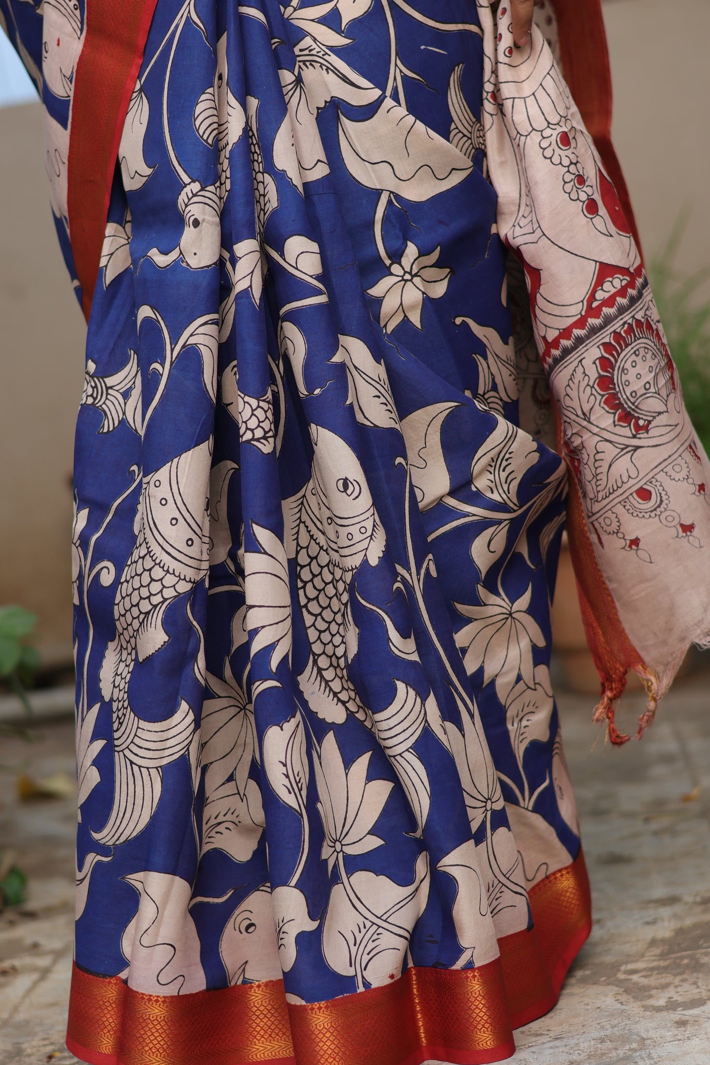 Blue Floral & Fish Kalamkari Silk Handcrafted Nizam Border Saree