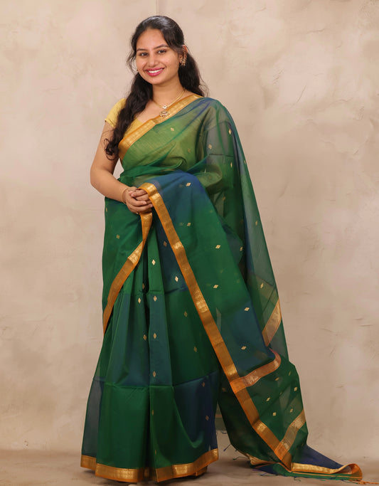Green Dual Tone Handloom Maheswari Silk Cotton Sarees | Looms & Tassels