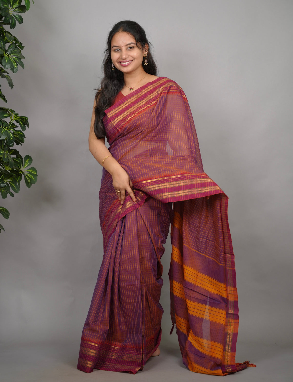 Dual Tone Checks Narayanpet Cotton Saree with Traditional contrast Border | Looms & Tassels