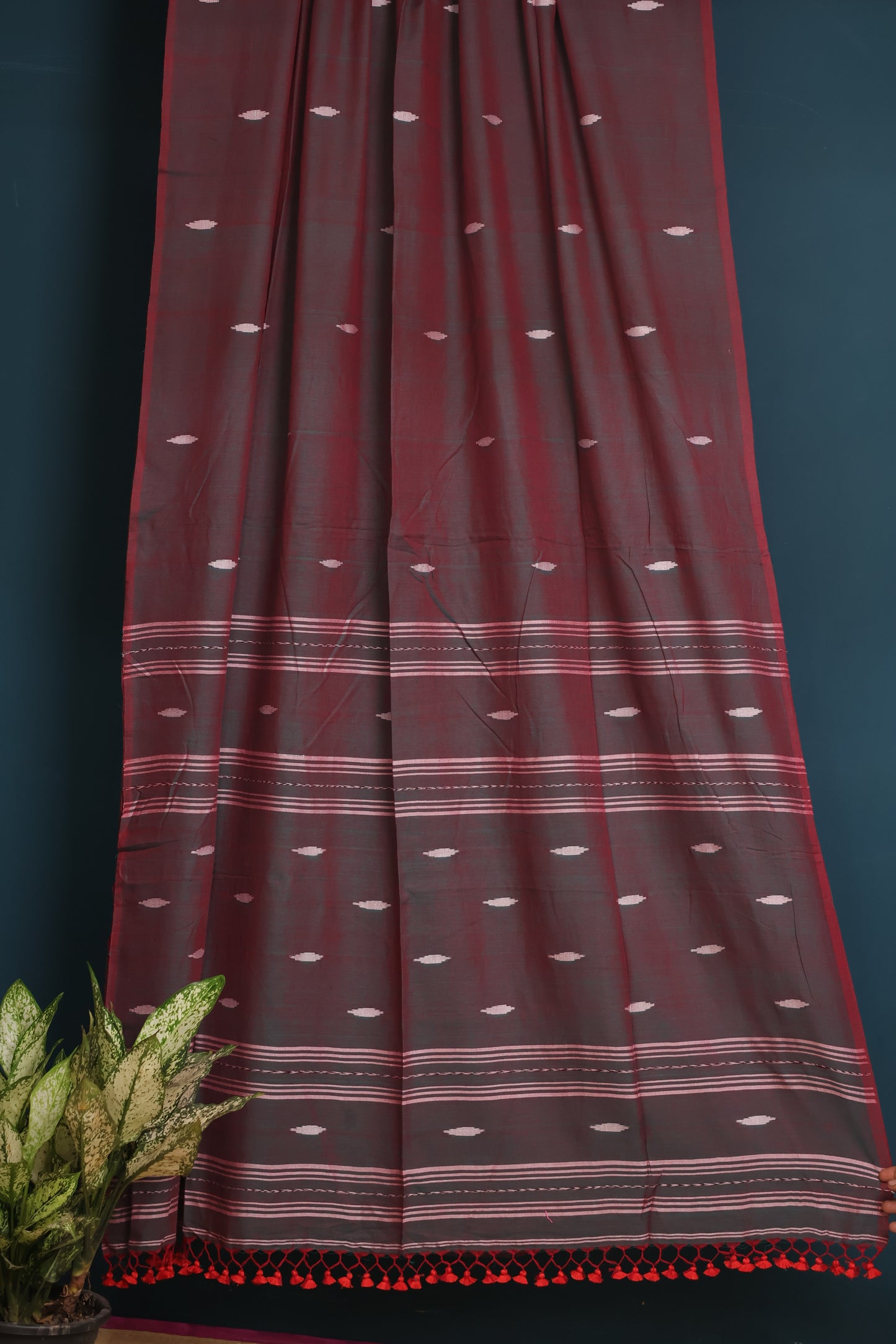 Dual Shade Pure Handwoven Malai Cotton Saree with Butta Weaving