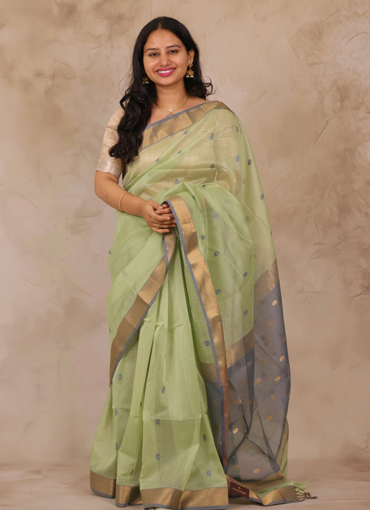 Pista Green Handloom Maheswari Silk Cotton Sarees | Looms & Tassels