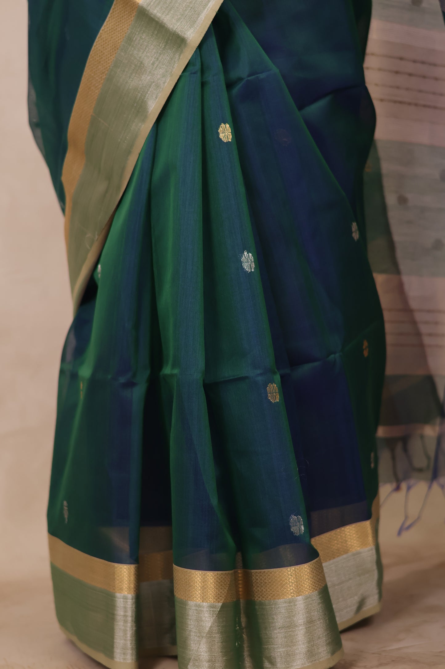 Peacock Blue Handloom Maheswari Silk Cotton Sarees | Looms & Tassels