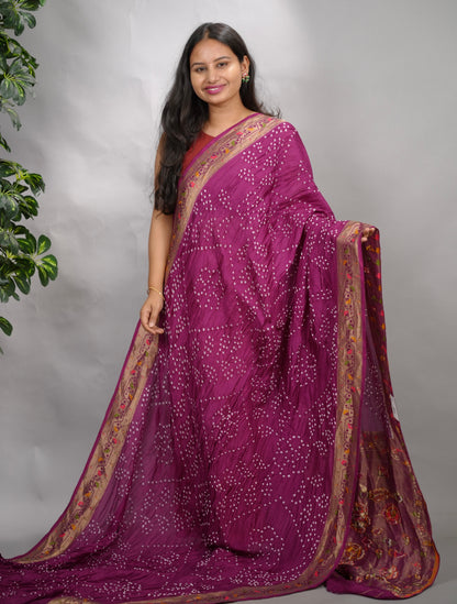 Magenta Handcrafted Pattern Bandhani Paithani Dola Silk Saree | Looms & Tassels