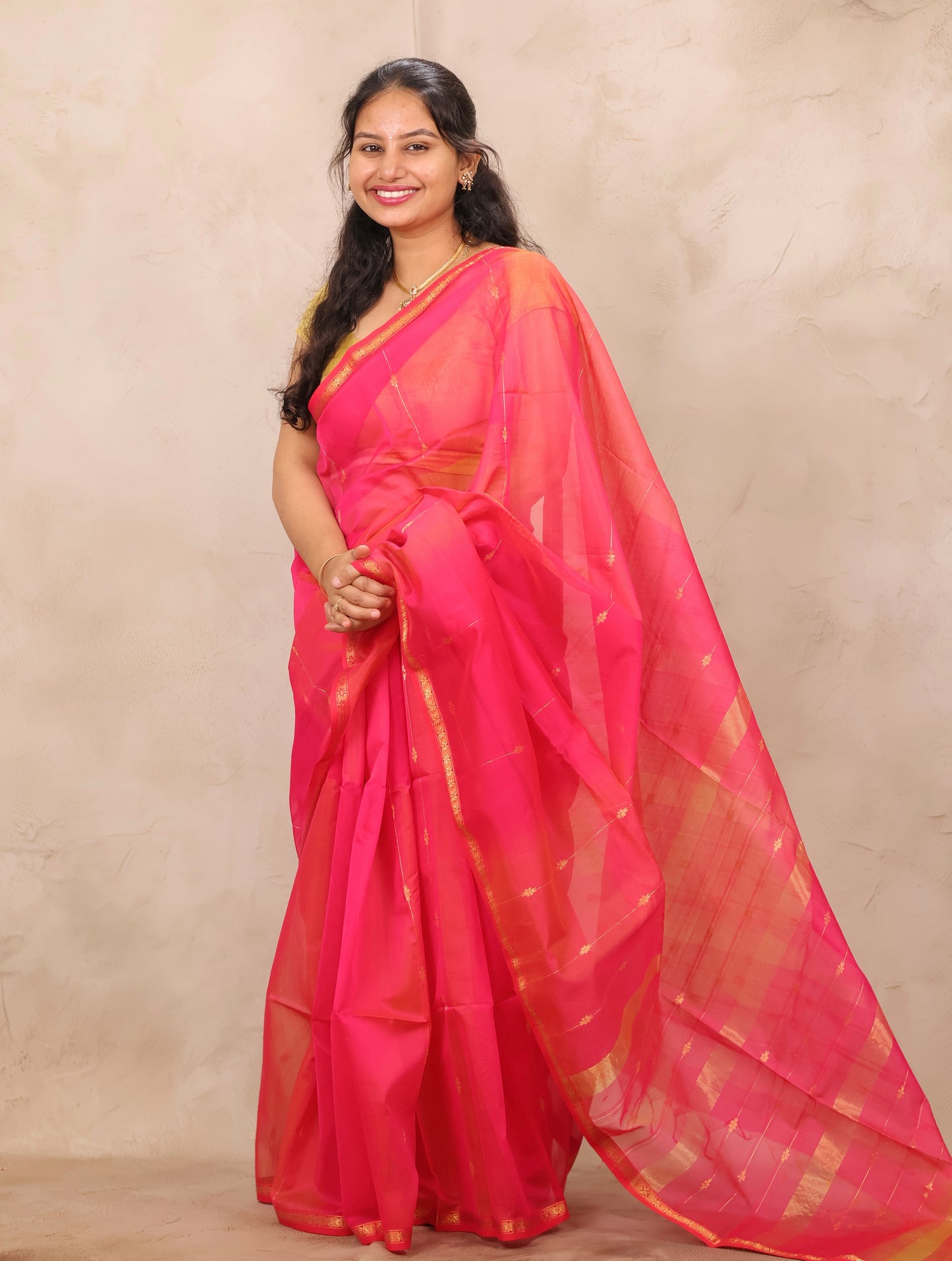 Dual Tone Handloom Maheswari Silk Cotton Sarees | Looms & Tassels