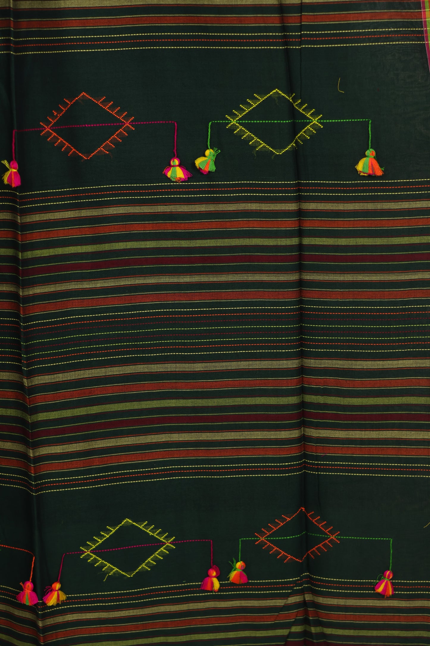 Bottle Green Bhujodi weaving Malai Cotton Saree | Looms & Tassels