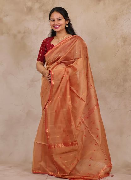Peach Handloom Maheswari Silk Cotton Sarees | Looms & Tassels