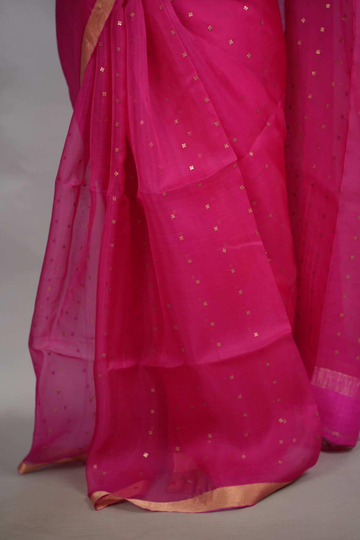 Pink Handwoven Muslin Silk Saree With Sequence Work | Looms & Tassels