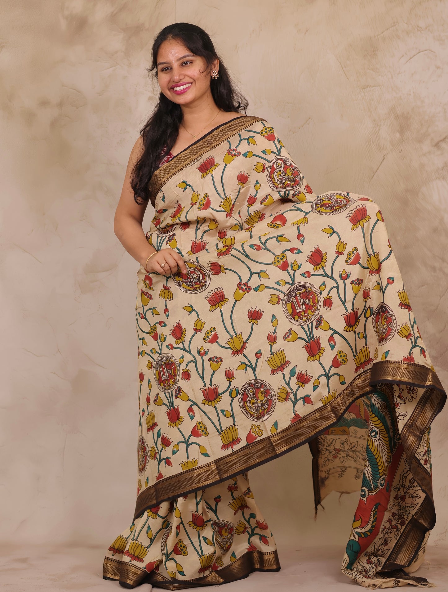 Cream Lotus Kalamkari Nizam Border Chennur Silk Saree | Looms & Tassels