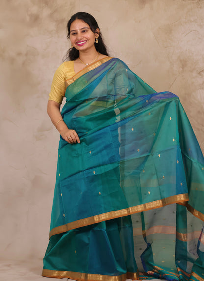 Dual Shade Green & Blue Handloom Maheswari Silk Cotton Sarees | Looms & Tassels