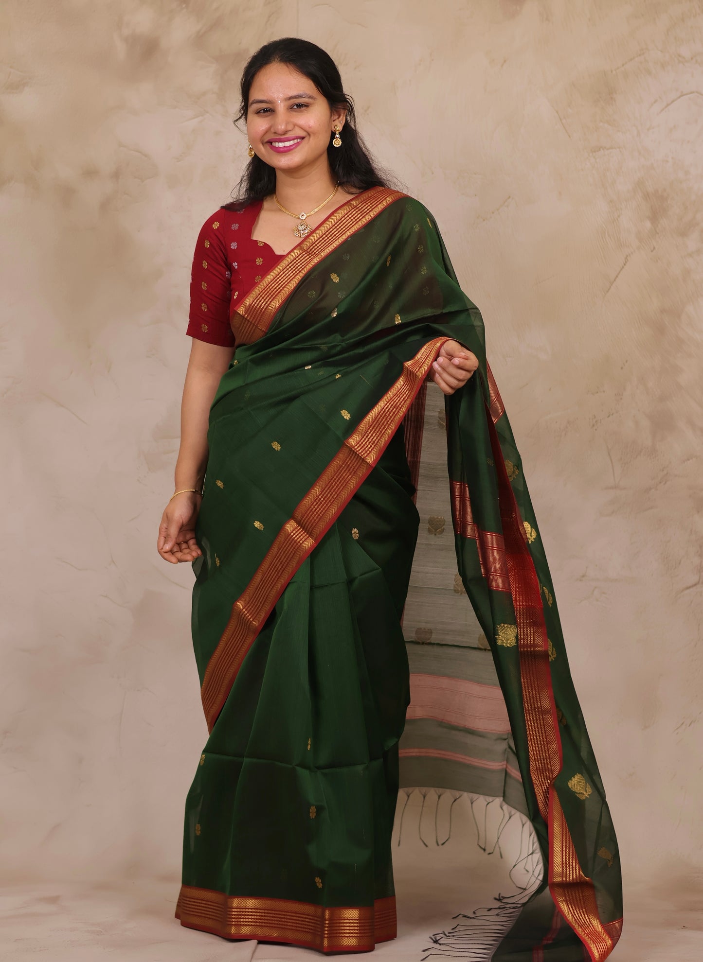 Green Handloom Maheswari Silk Cotton Sarees | Looms & Tassels