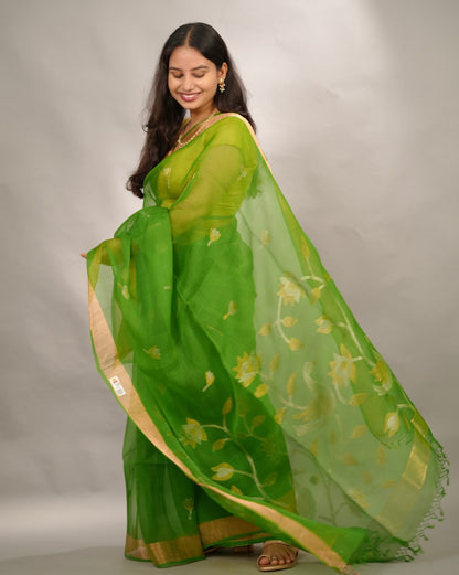 Paret Green Handloom Muslin Silk Saree With jamdhani weaving | Looms & Tassels