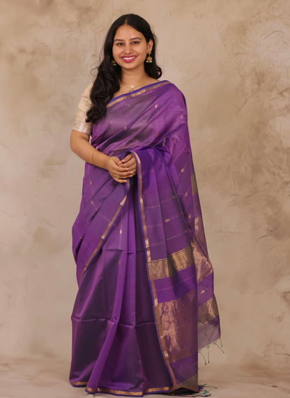 Dual Tone Handloom Maheswari Silk Cotton Sarees | Looms & Tassels