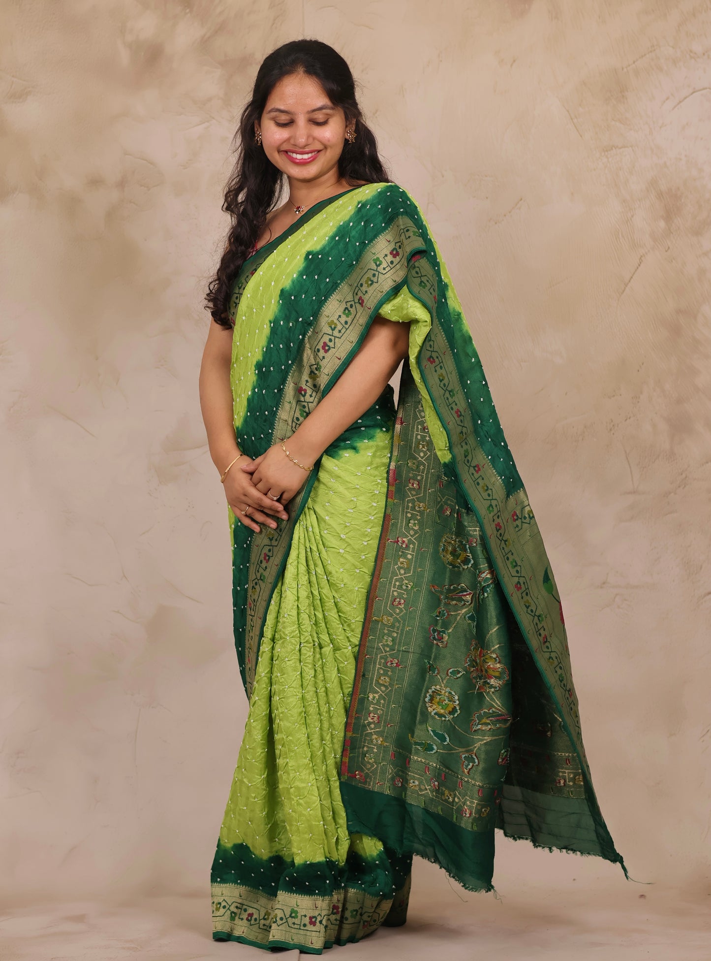 Dual Shade Green Handcrafted Bandhani Paithani Dola Silk Saree | Looms & Tassels