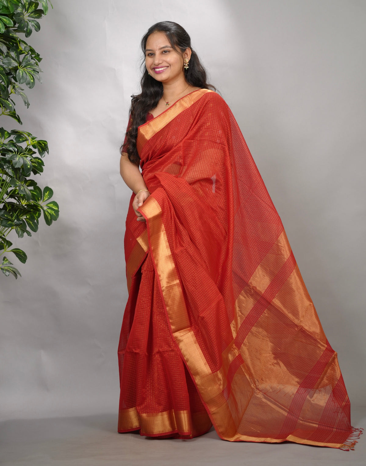 Red Checks Handloom Maheswari Silk Cotton Sarees | Looms & Tassels