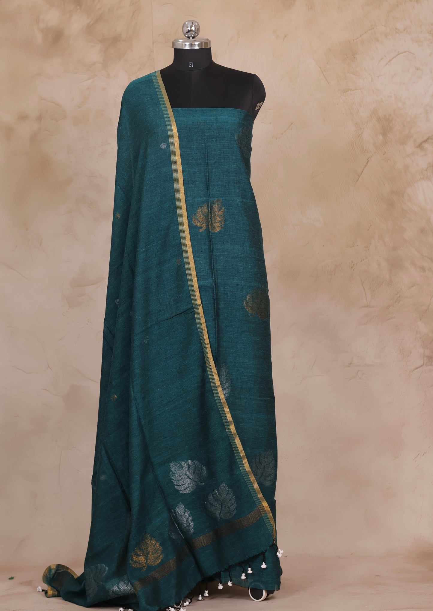 Handwoven Jamdhani weaving pure Linen 2 piece suit sets | Looms & Tassels