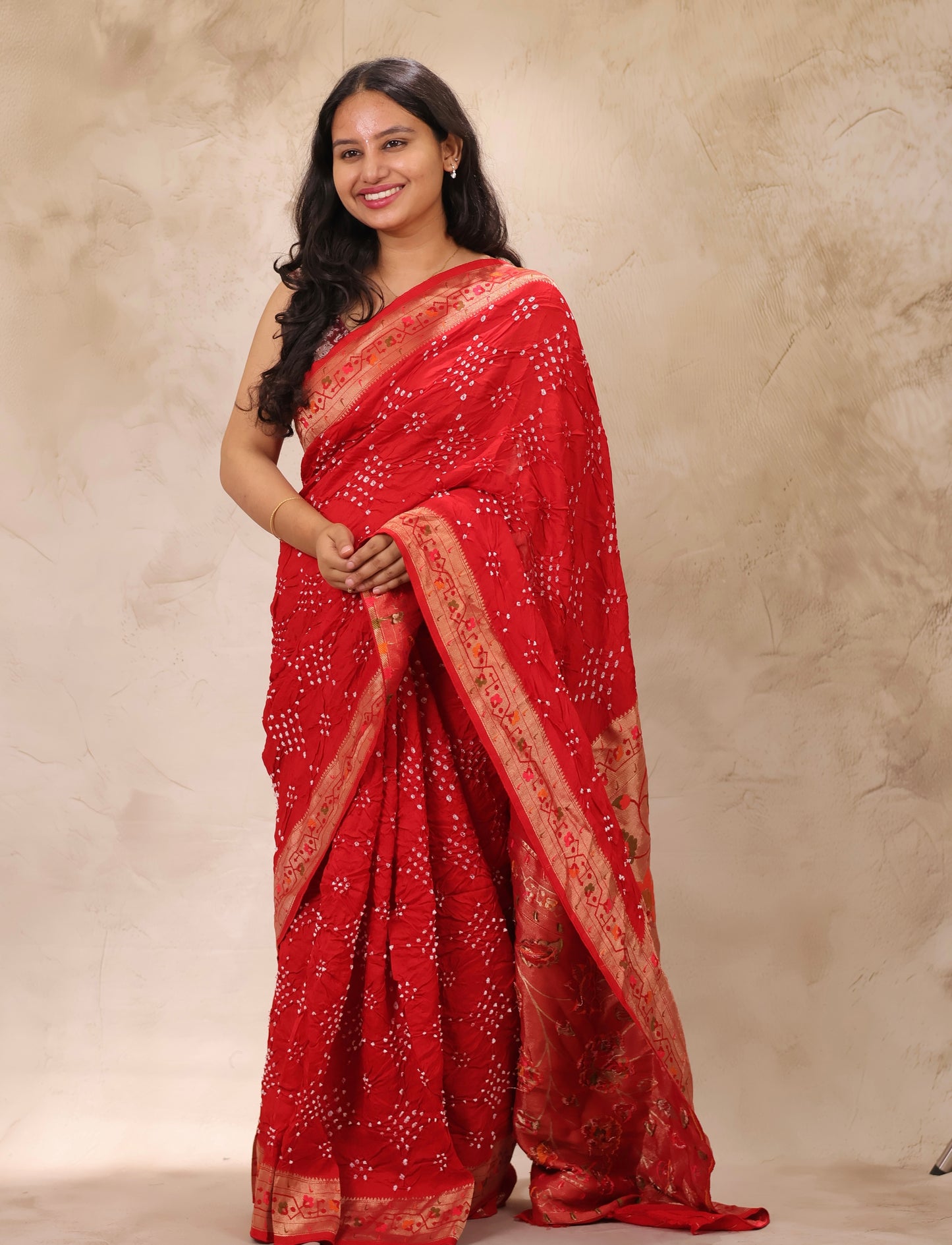 Red Handcrafted Pattern Bandhani Paithani Dola Silk Saree | Looms & Tassels