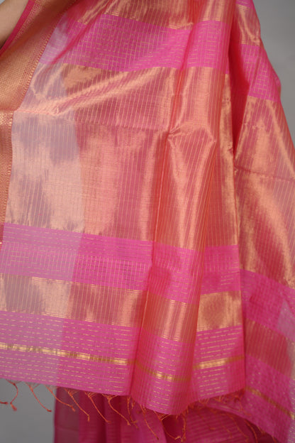 Pink Checks Handloom Maheswari Silk Cotton Sarees | Looms & Tassels