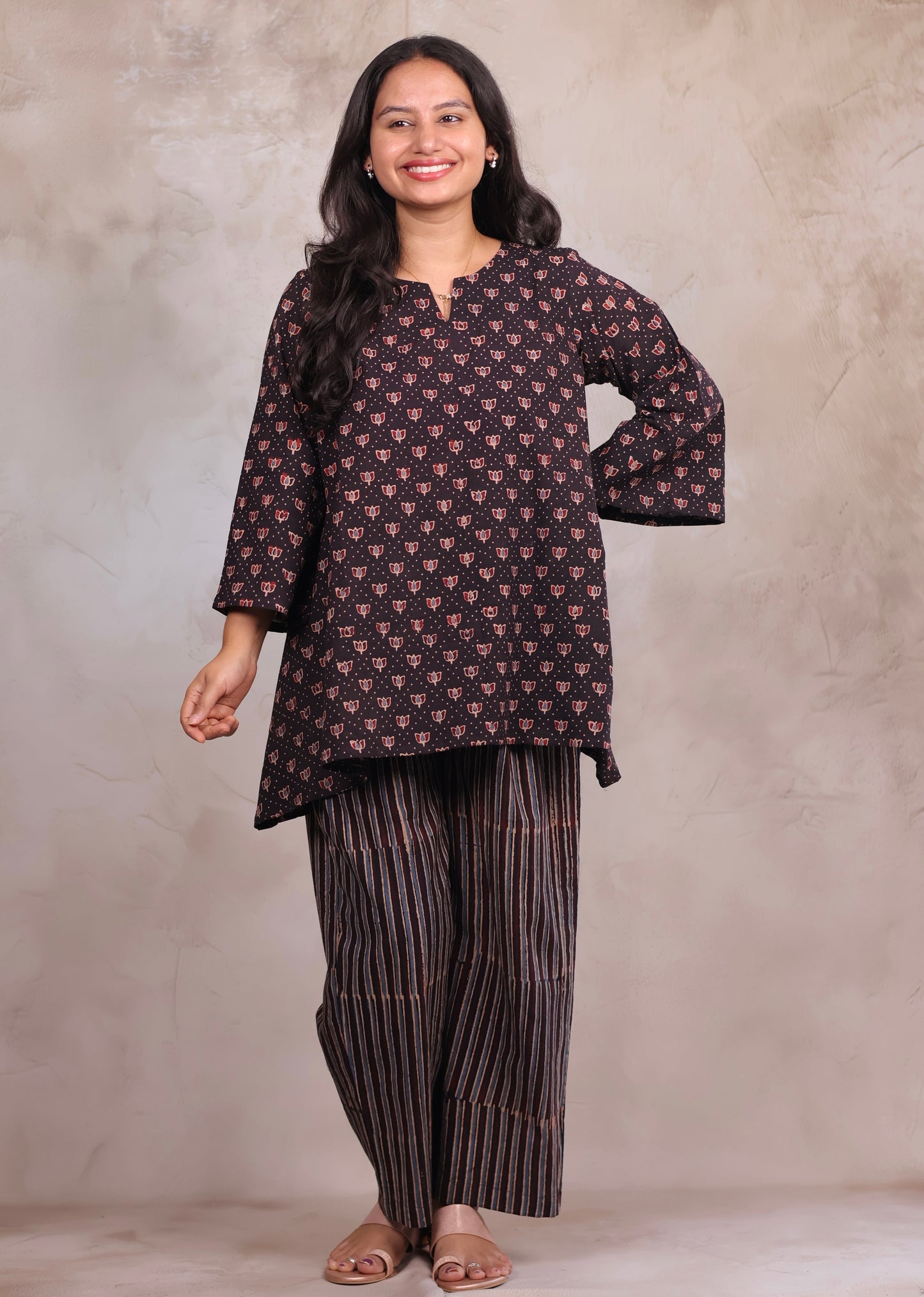 Black Ajrakh Handblock Printed Co-ord Set (Pure Cotton ) | Looms & Tassels