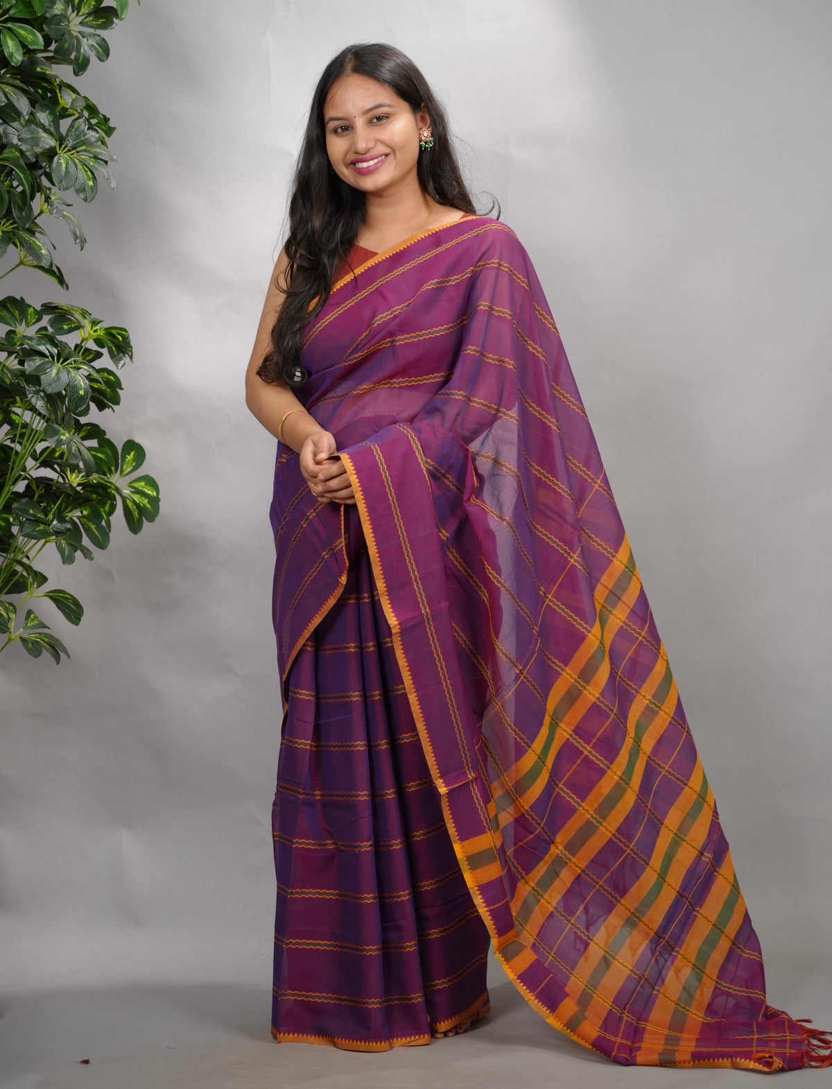 Magenta Narayanpet Cotton Saree | Looms & Tassels