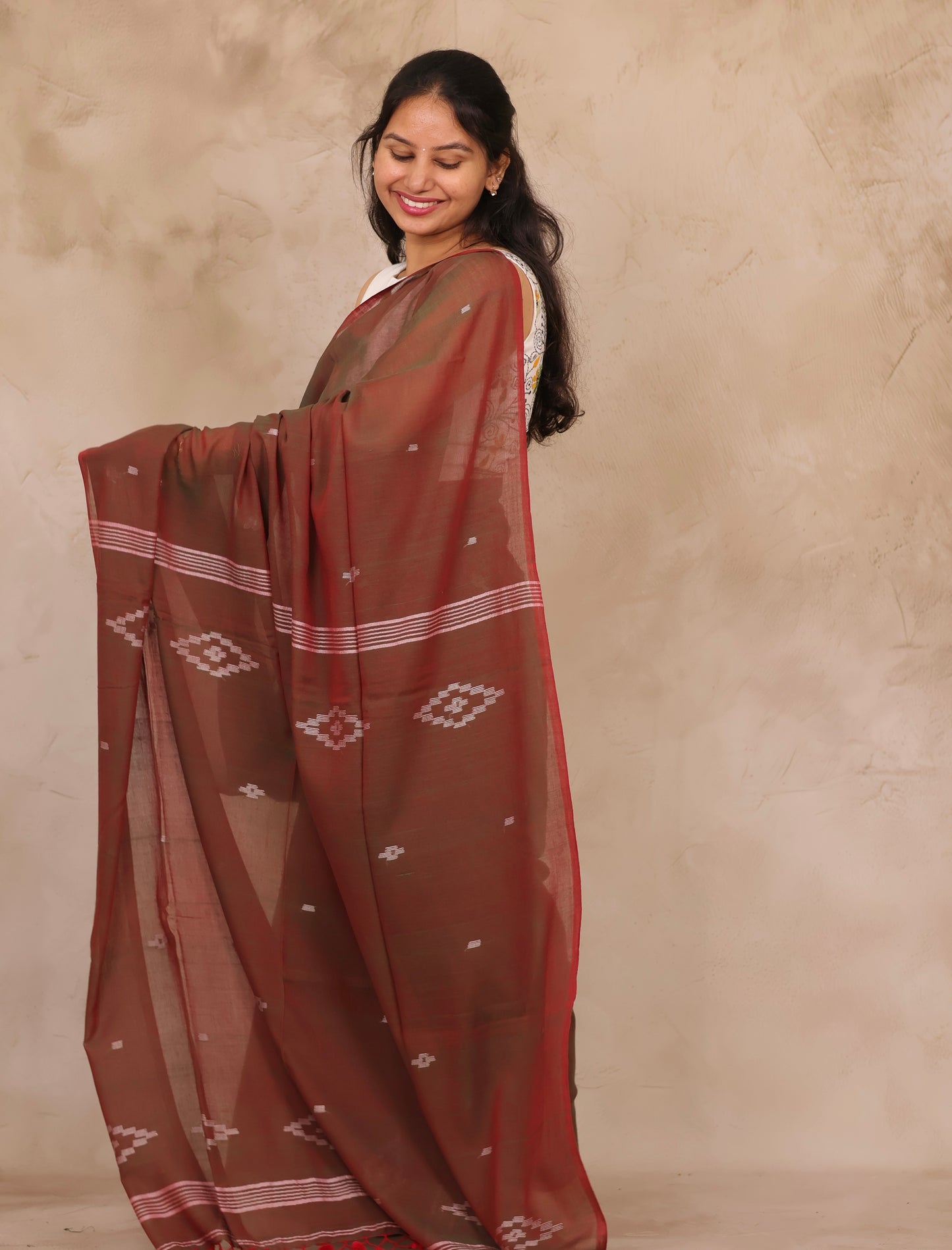 Dual Shade Brown Malai Cotton Saree with Butta Weaving | Looms & Tassels