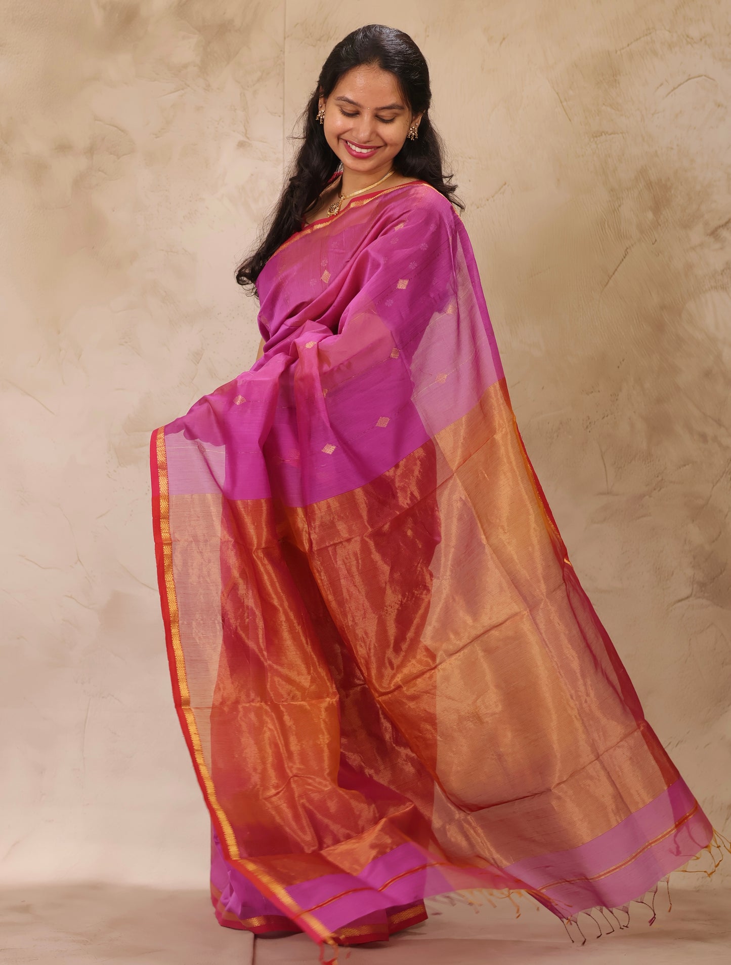 Lavender Handloom Maheswari Silk Cotton Sarees | Looms & Tassels