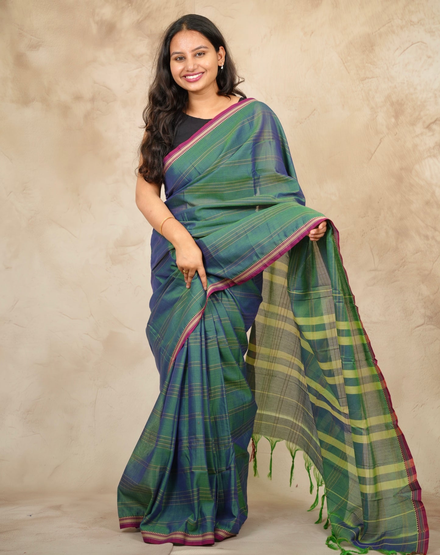 Green Duel Tone Narayanpet Cotton Saree lines weaving | Looms & Tassels