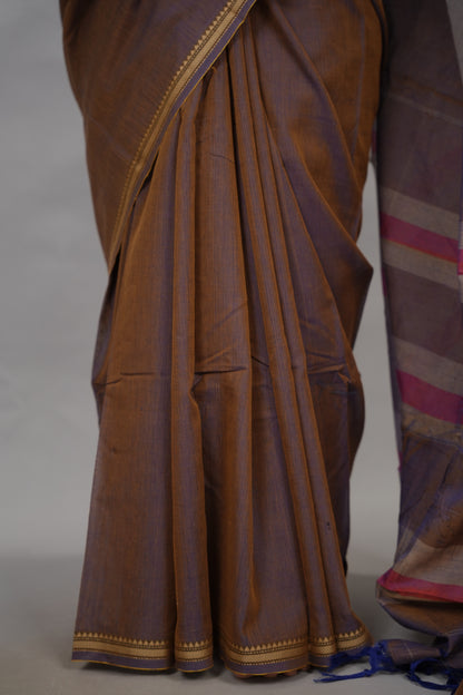 Brown Dual Shade Narayanpet Cotton Saree | Looms & Tassels