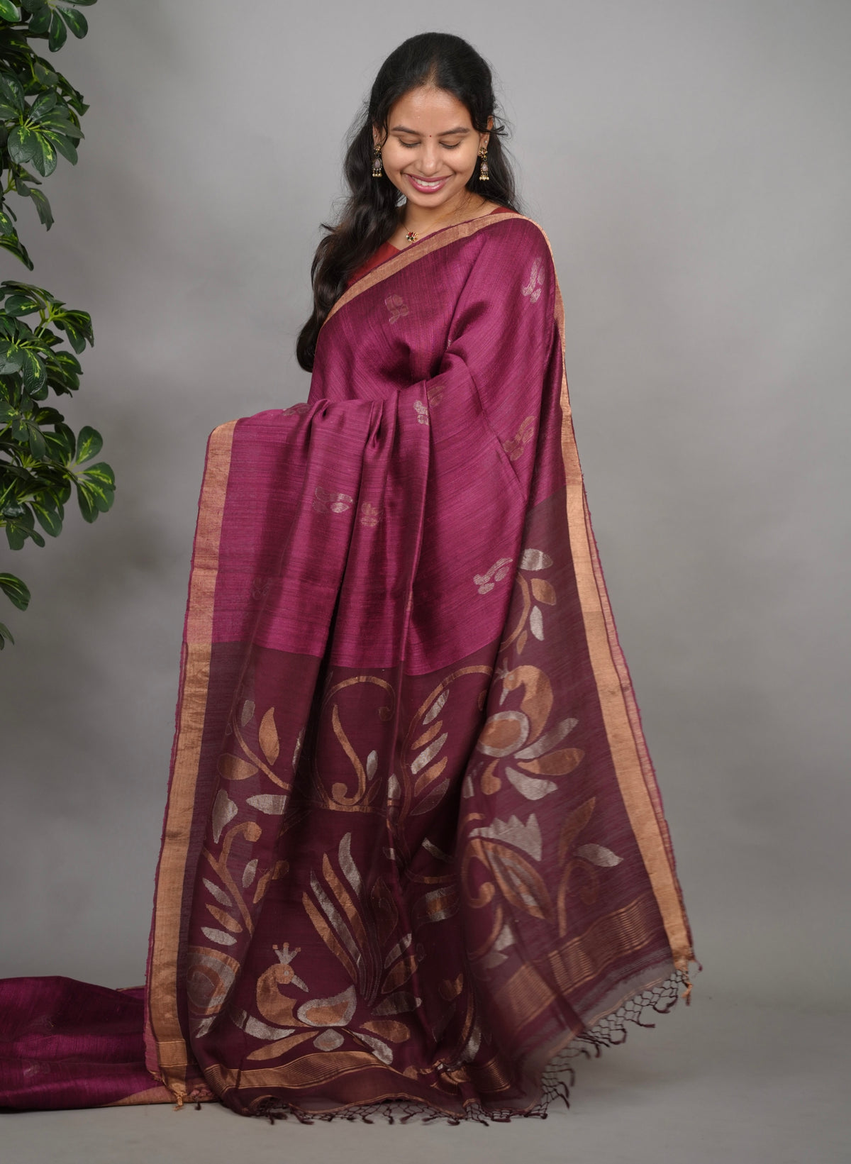 Magenta Handloom Jamdhani Pure Matka Silk Saree with Muslin Silk Pallu