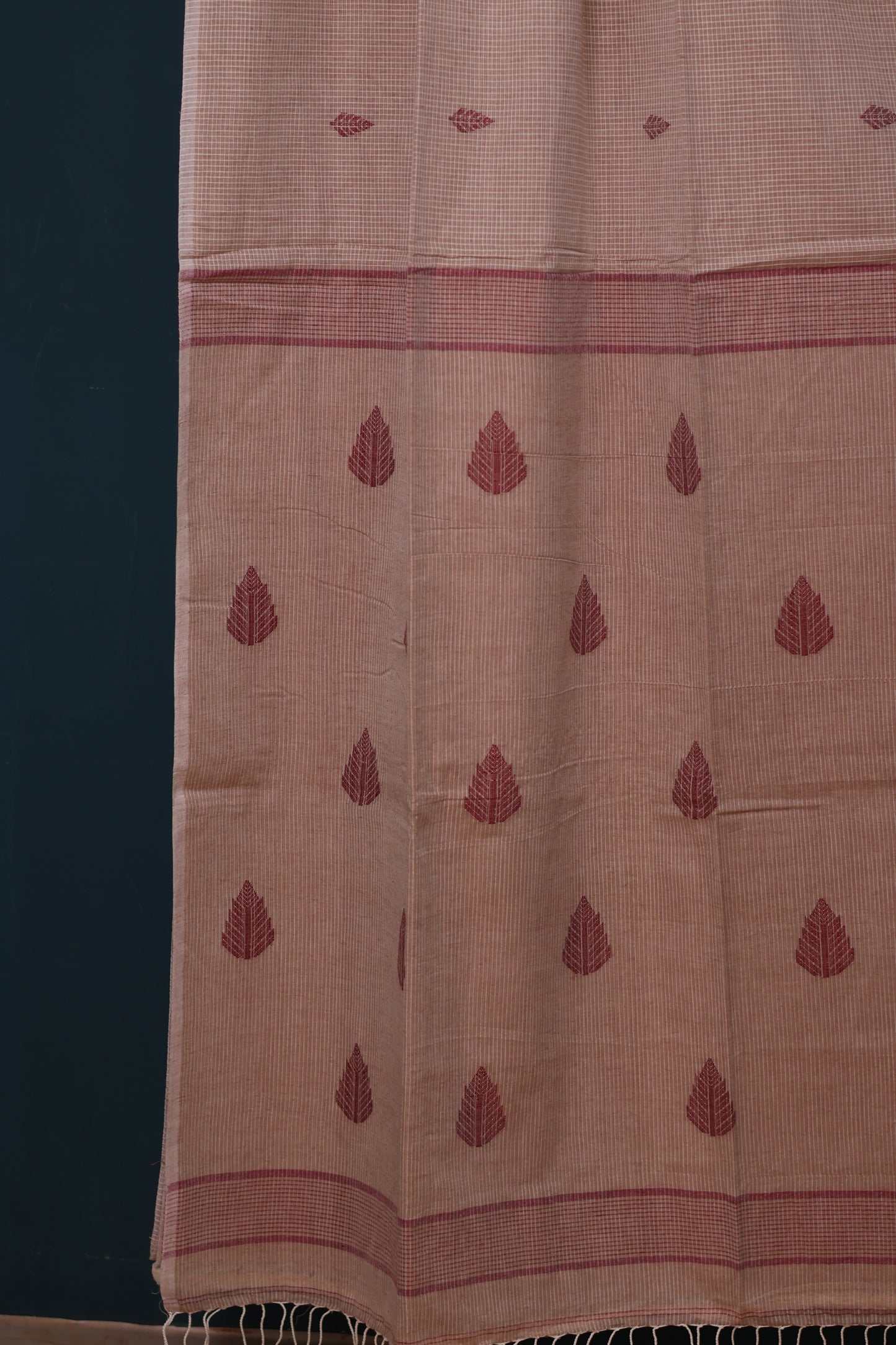 Checks Pure Handwoven Jamdhani butta Malai Cotton Saree