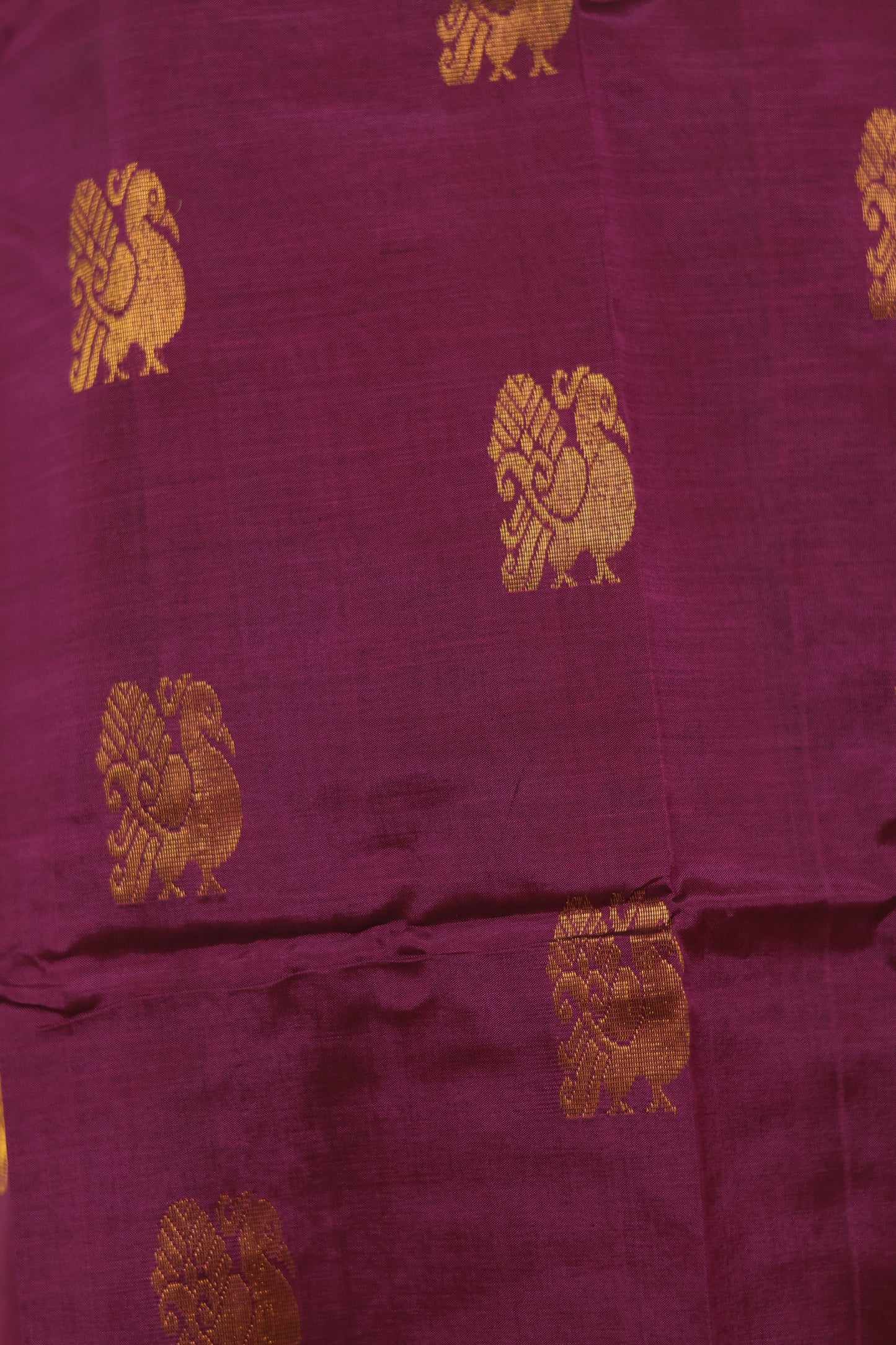 Mangalagiri Handloom Top Material | Looms & Tassels