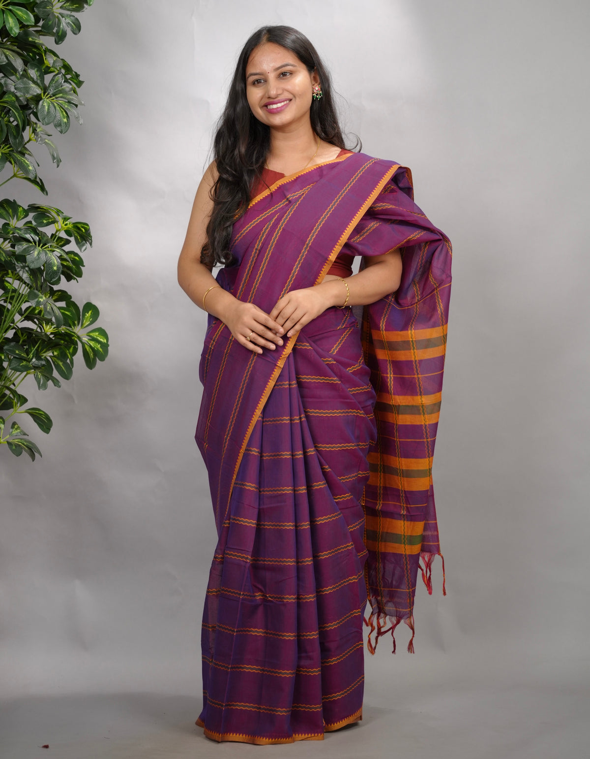 Magenta Narayanpet Cotton Saree | Looms & Tassels