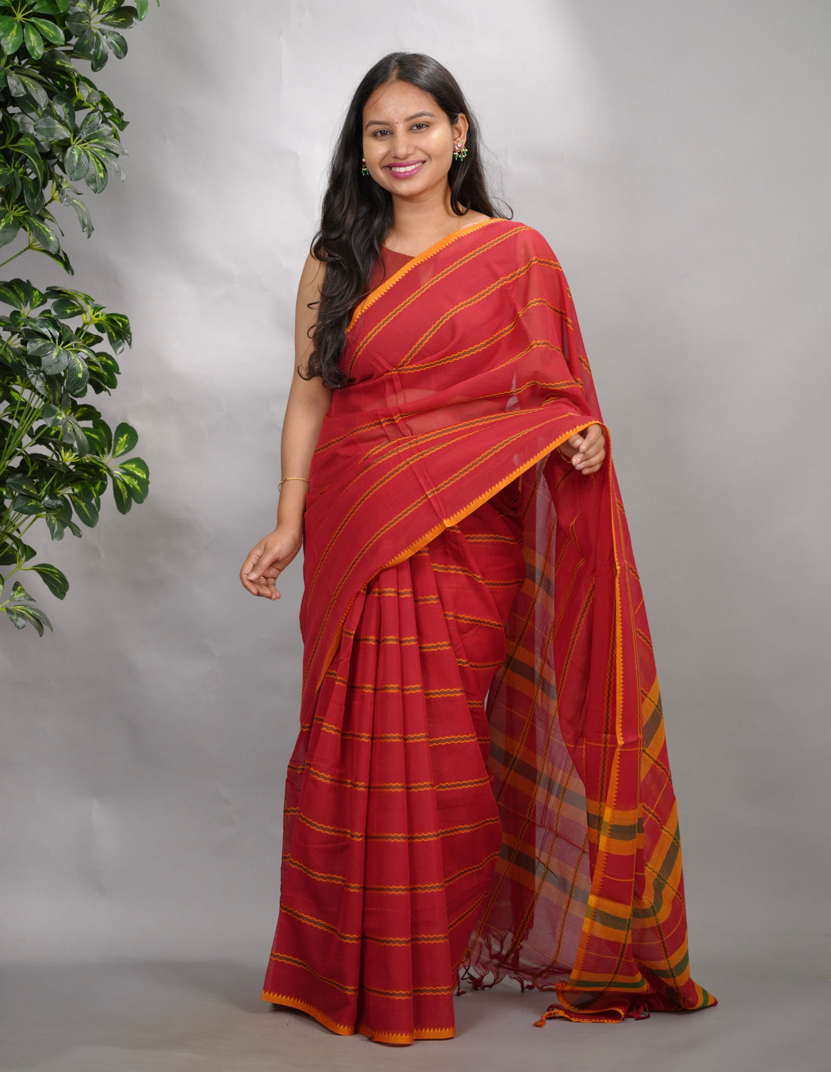 Red Narayanpet Cotton Saree | Looms & Tassels