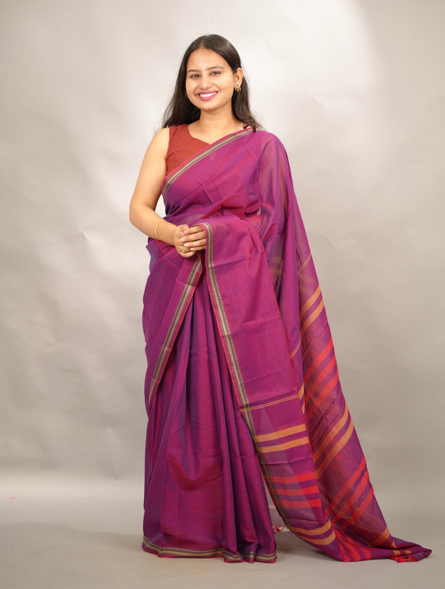 Magenta Narayanpet Cotton Saree | Looms & Tassels