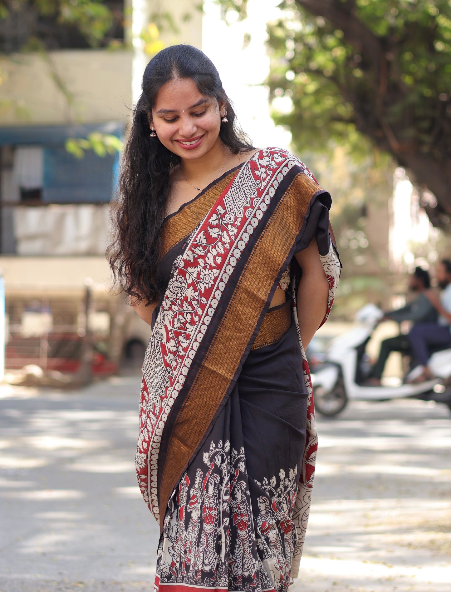 Black chennur silk Handcrafted Nizam Border Saree