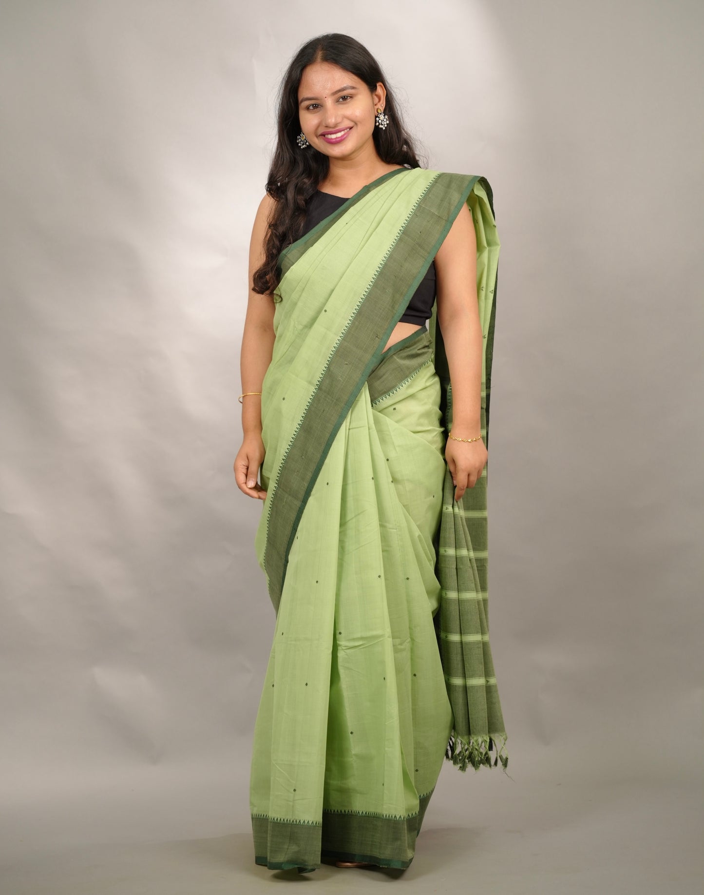 Pista Green Handloom Venkatagiri Cotton Saree Without Blouse | Looms & Tassels