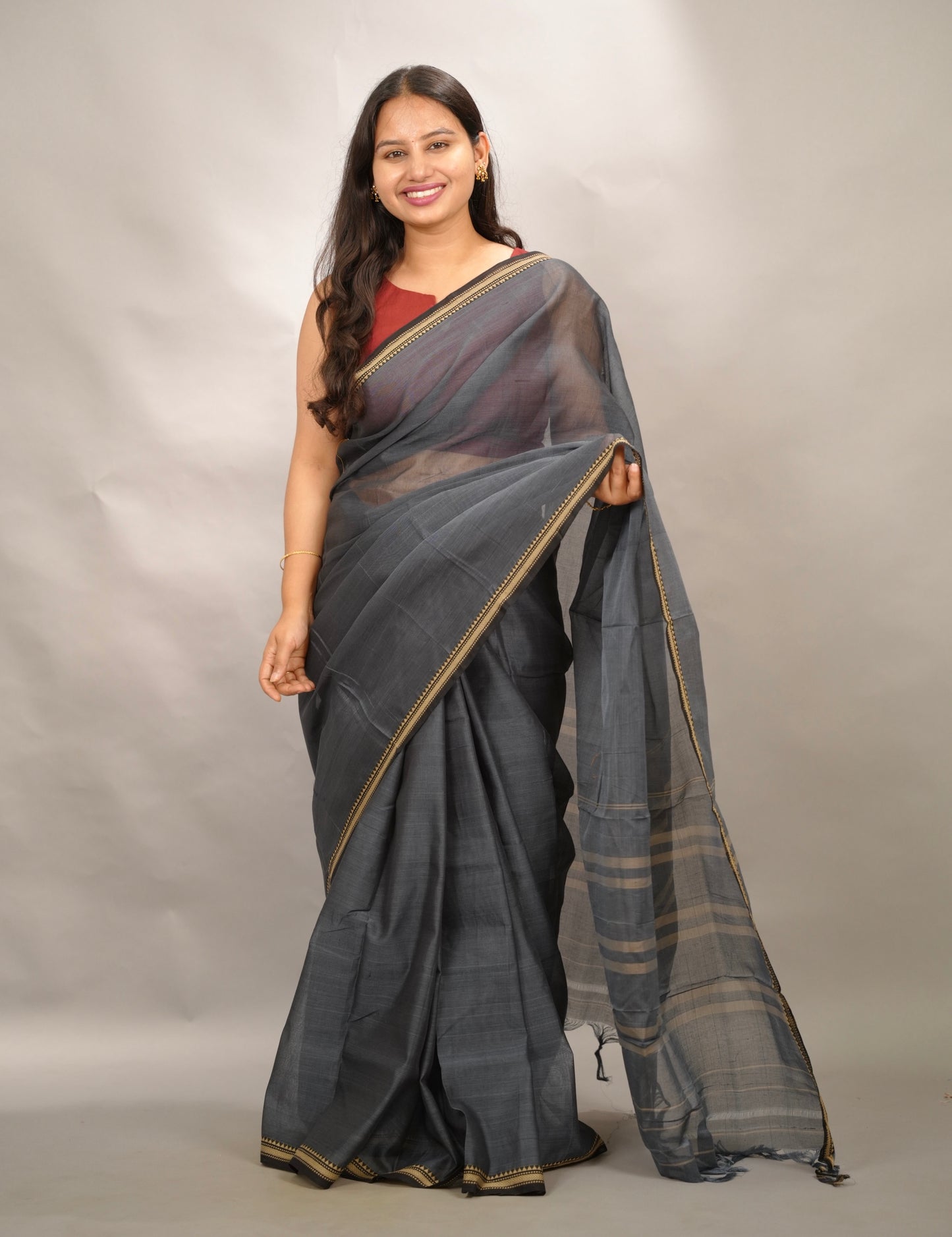 Elephant Grey Narayanpet Cotton Saree | Looms & Tassels