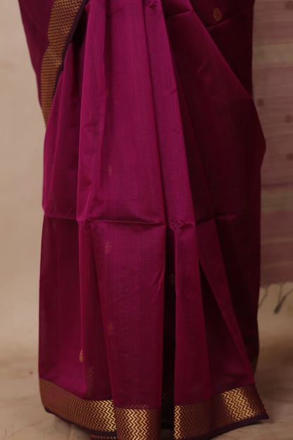 Magenta Handloom Maheswari Silk Cotton Sarees | Looms & Tassels