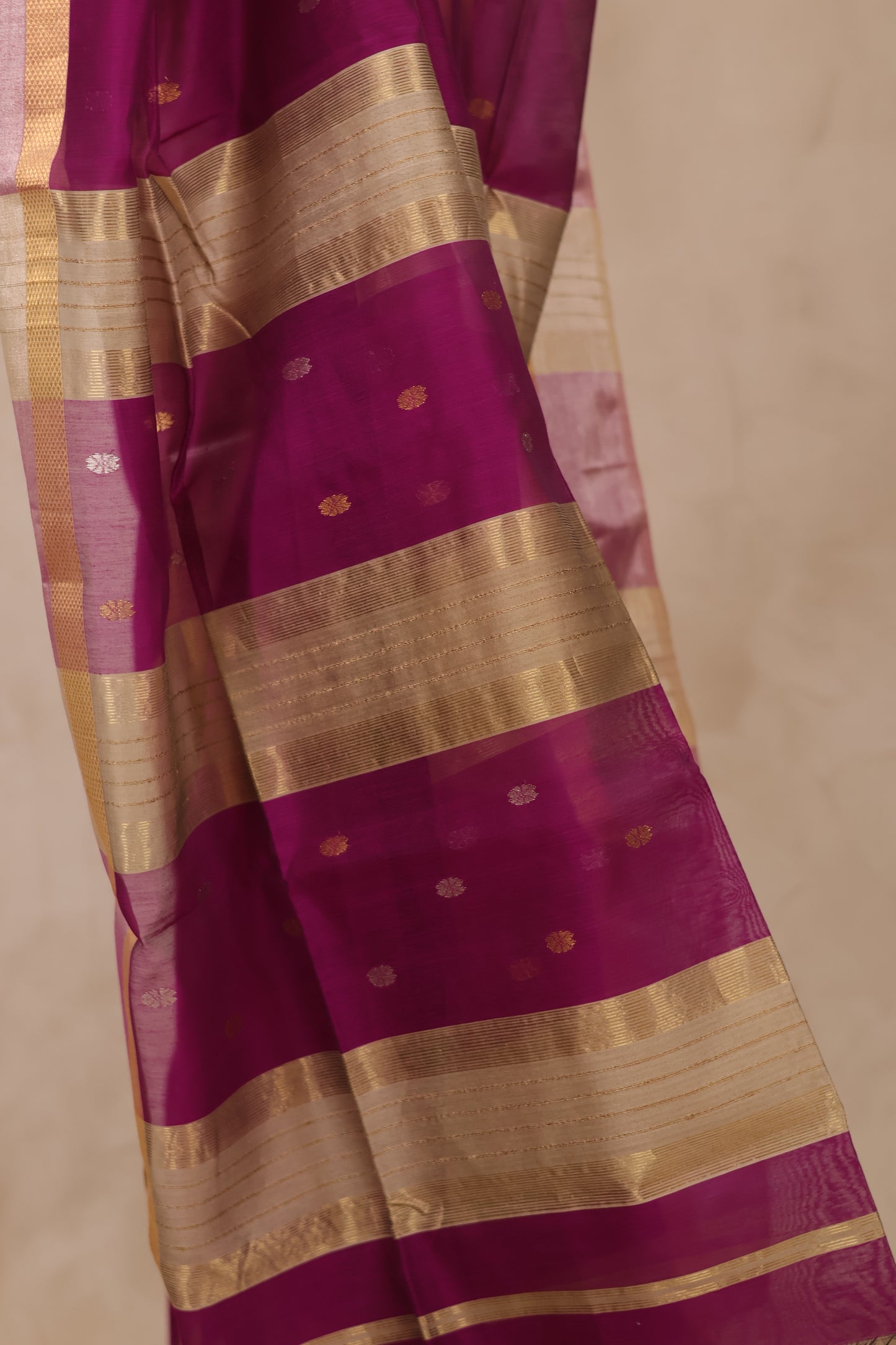 Magenta Handloom Maheswari Silk Cotton Sarees | Looms & Tassels