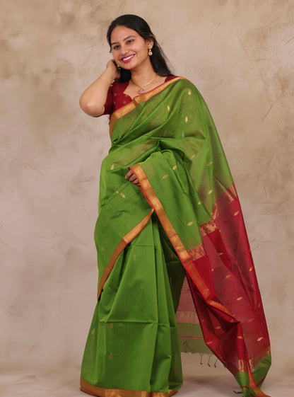 Green & Red Handloom Maheswari Silk Cotton Sarees | Looms & Tassels