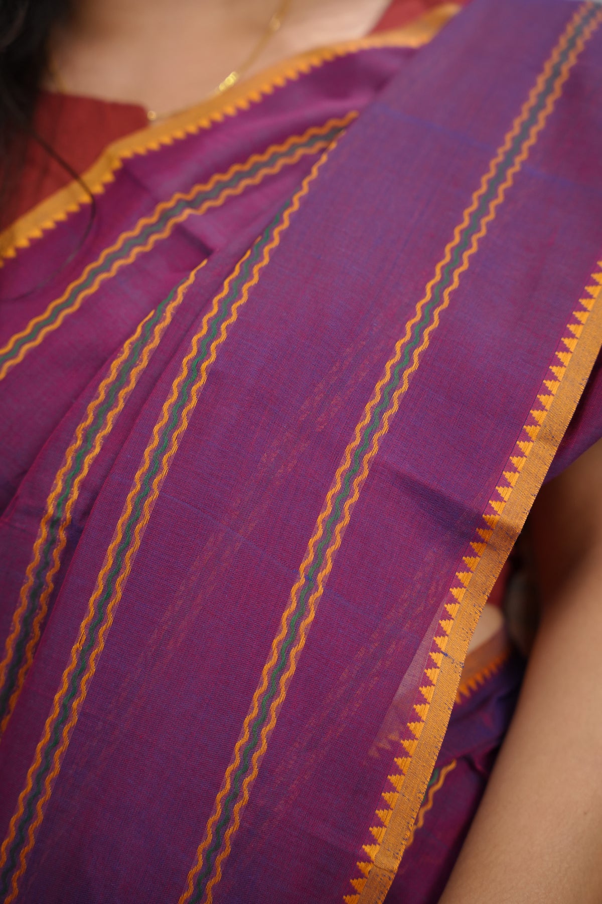 Magenta Narayanpet Cotton Saree | Looms & Tassels