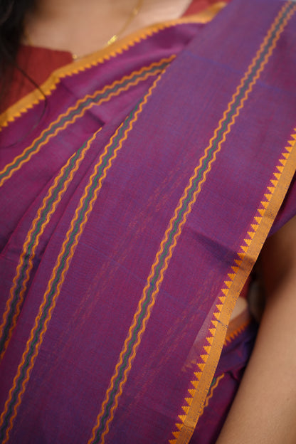 Magenta Narayanpet Cotton Saree | Looms & Tassels