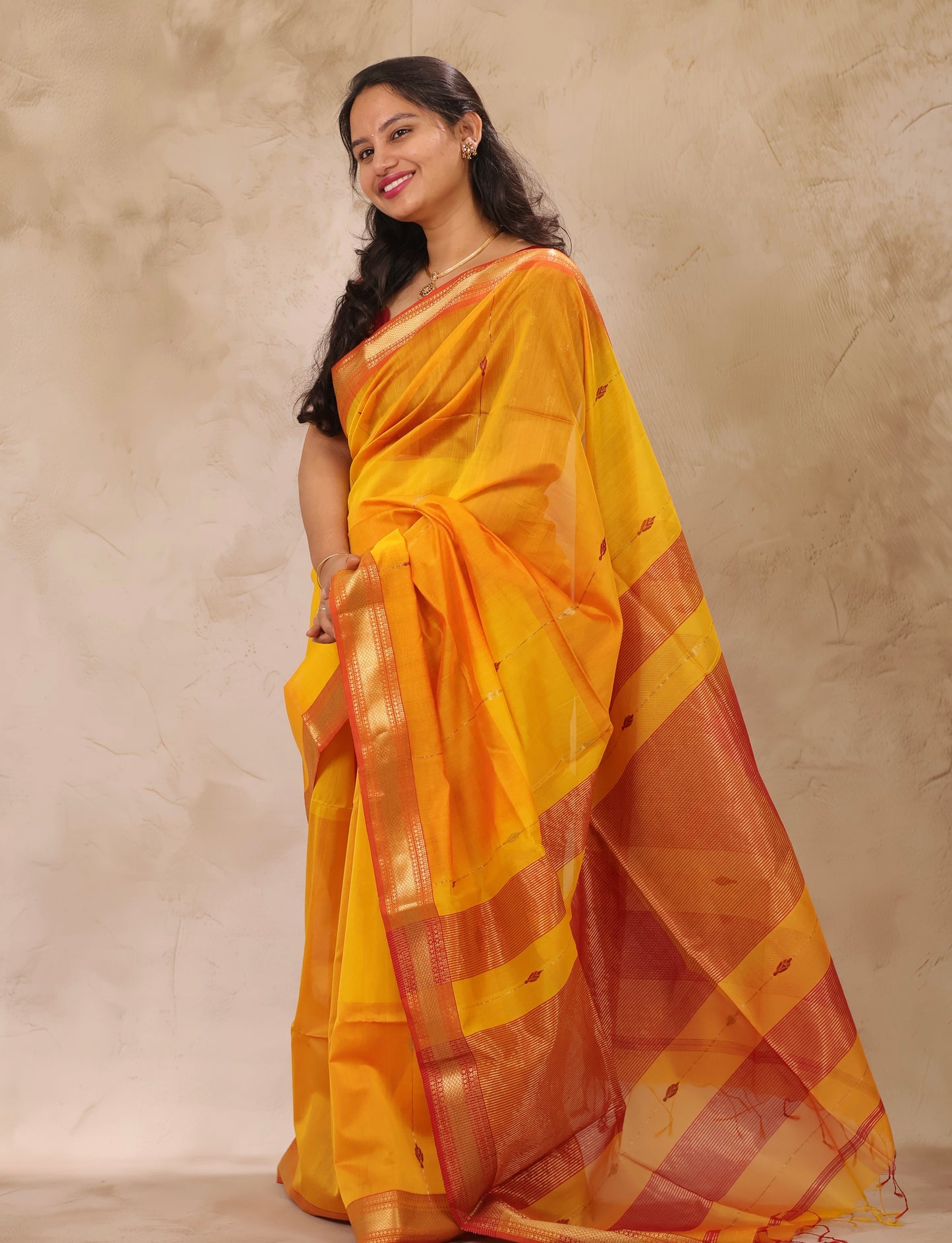 Yellow Dual Tone Handloom Maheswari Silk Cotton Sarees | Looms & Tassels