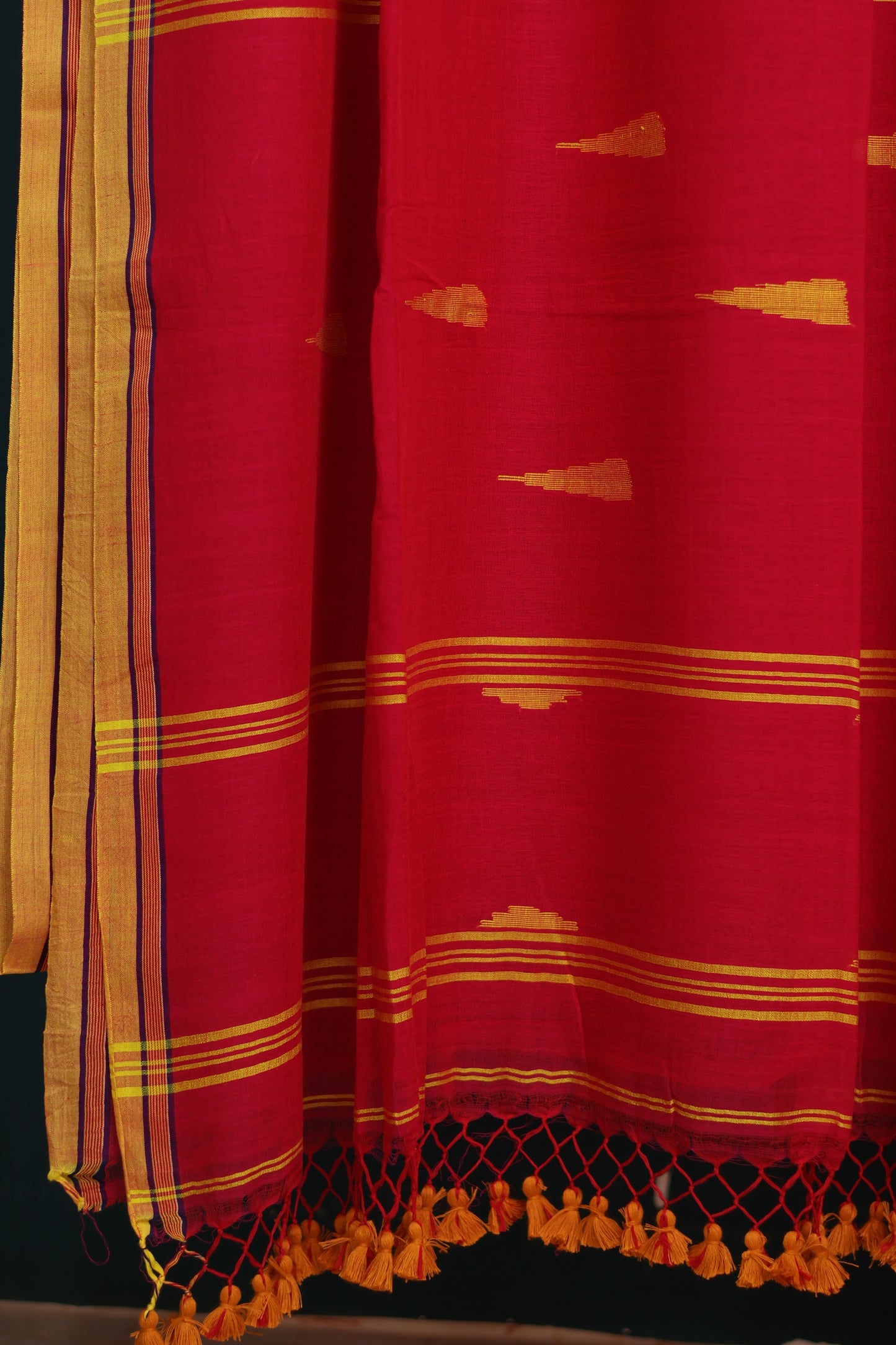 Pink Pure Handwoven Malai Cotton Saree with Butta Weaving border