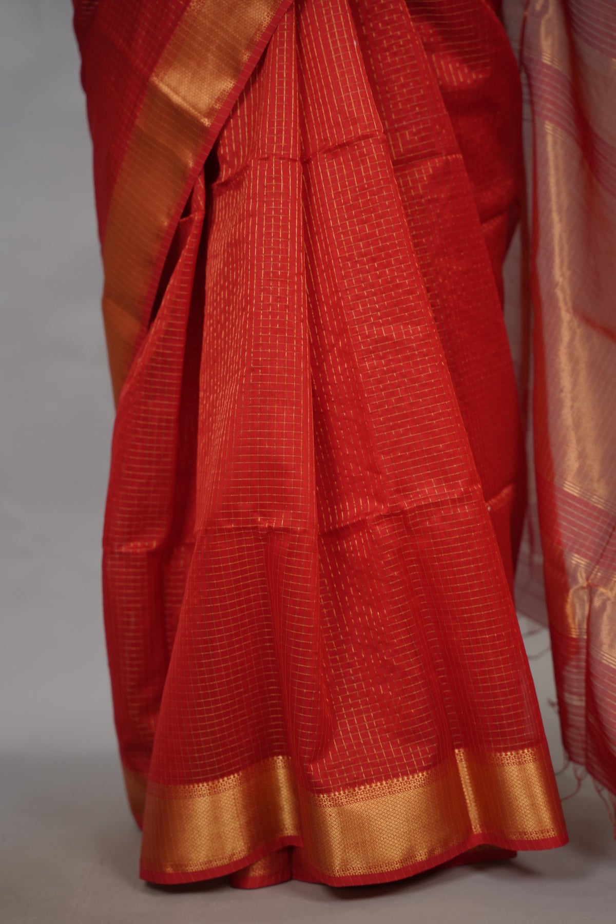 Red Checks Handloom Maheswari Silk Cotton Sarees | Looms & Tassels
